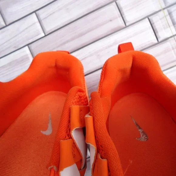 SIZE 13. NIKE Fingertrap Max running athletic sneakers shoes.
